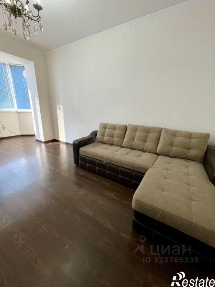 2-комн квартира улица Нежнова, 21 к3,  д. 21 к3