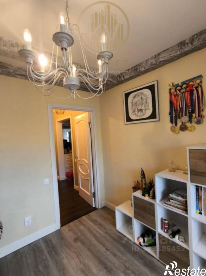 3-комн квартира улица Адмиральского, 2/4,  д. 2/4