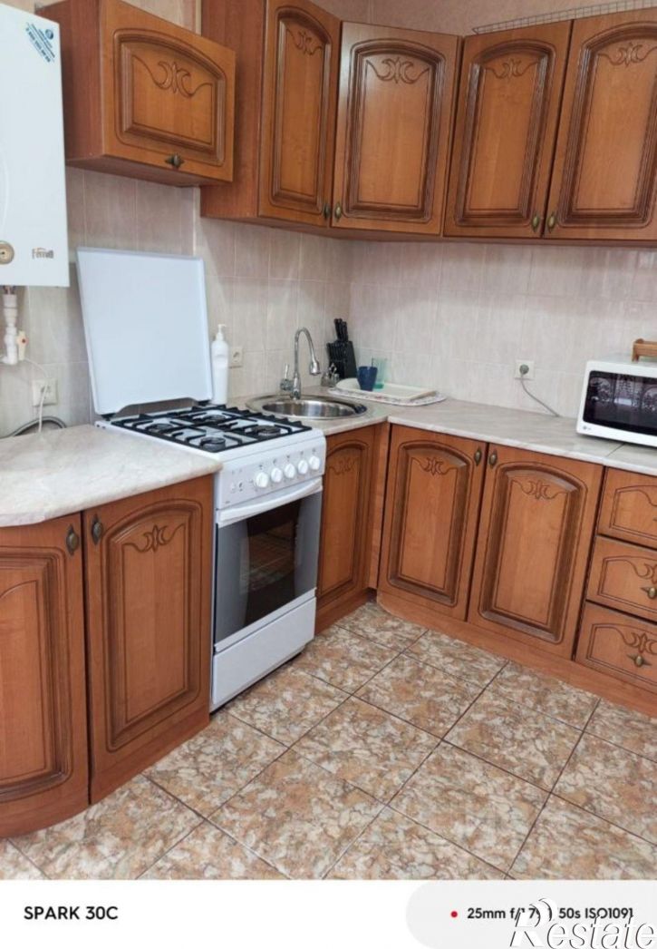 2-комн квартира ул Орджоникидзе, 8,  д. 8