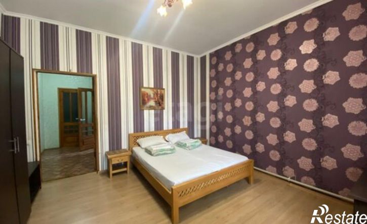 3-комн квартира ул Крайнего, 20а,  д. 20а