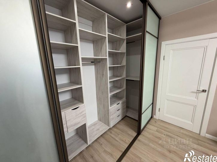 2-комн квартира Оранжерейная улица, 17,  д. 17