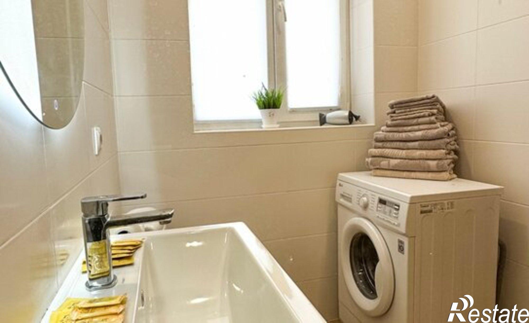 Купить квартиру за 10 300 000 рублей на проспект Кирова, 53