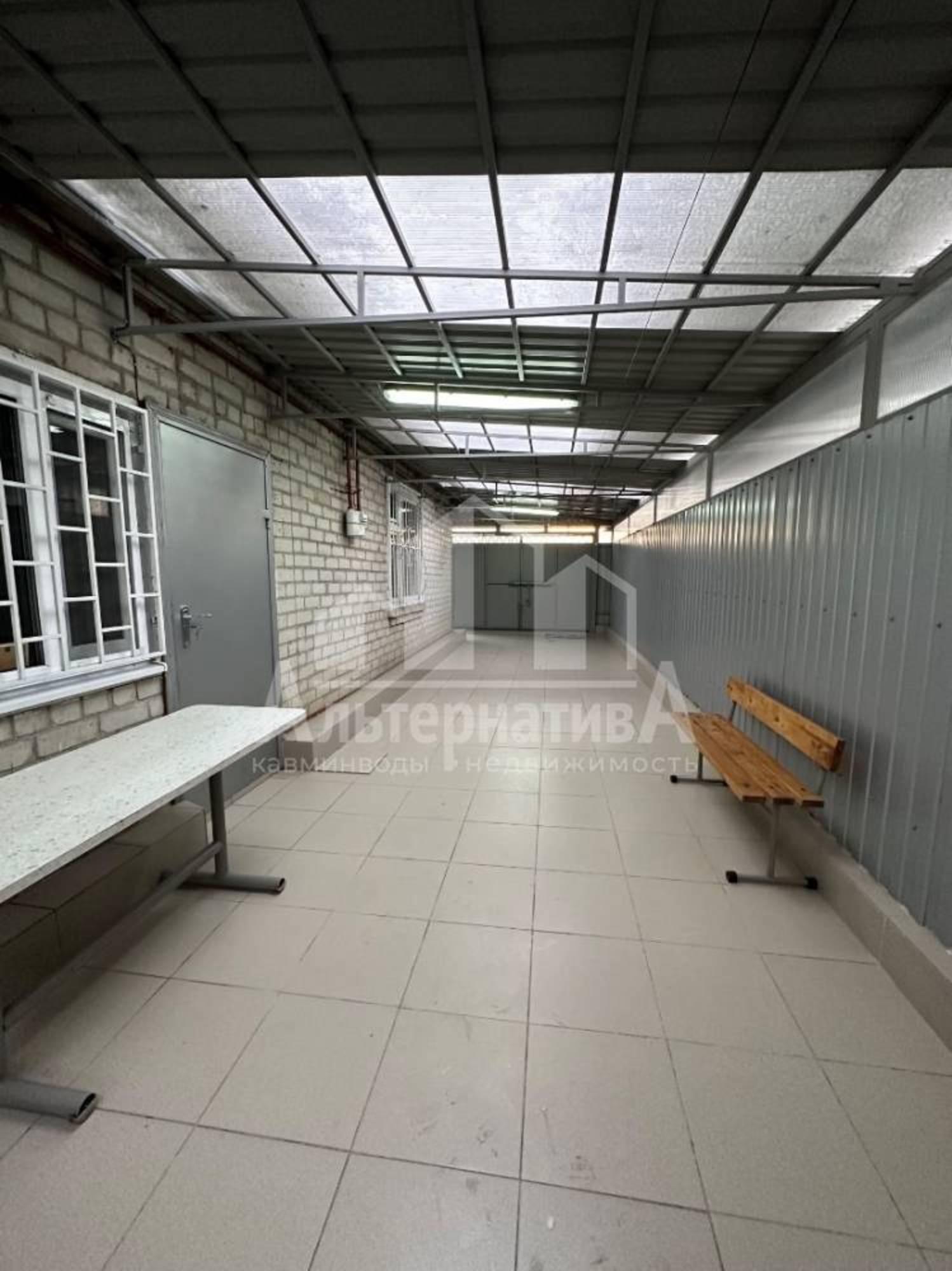 Купить дачу, дом, коттедж за 8 000 000 рублей на Первомайская ул.