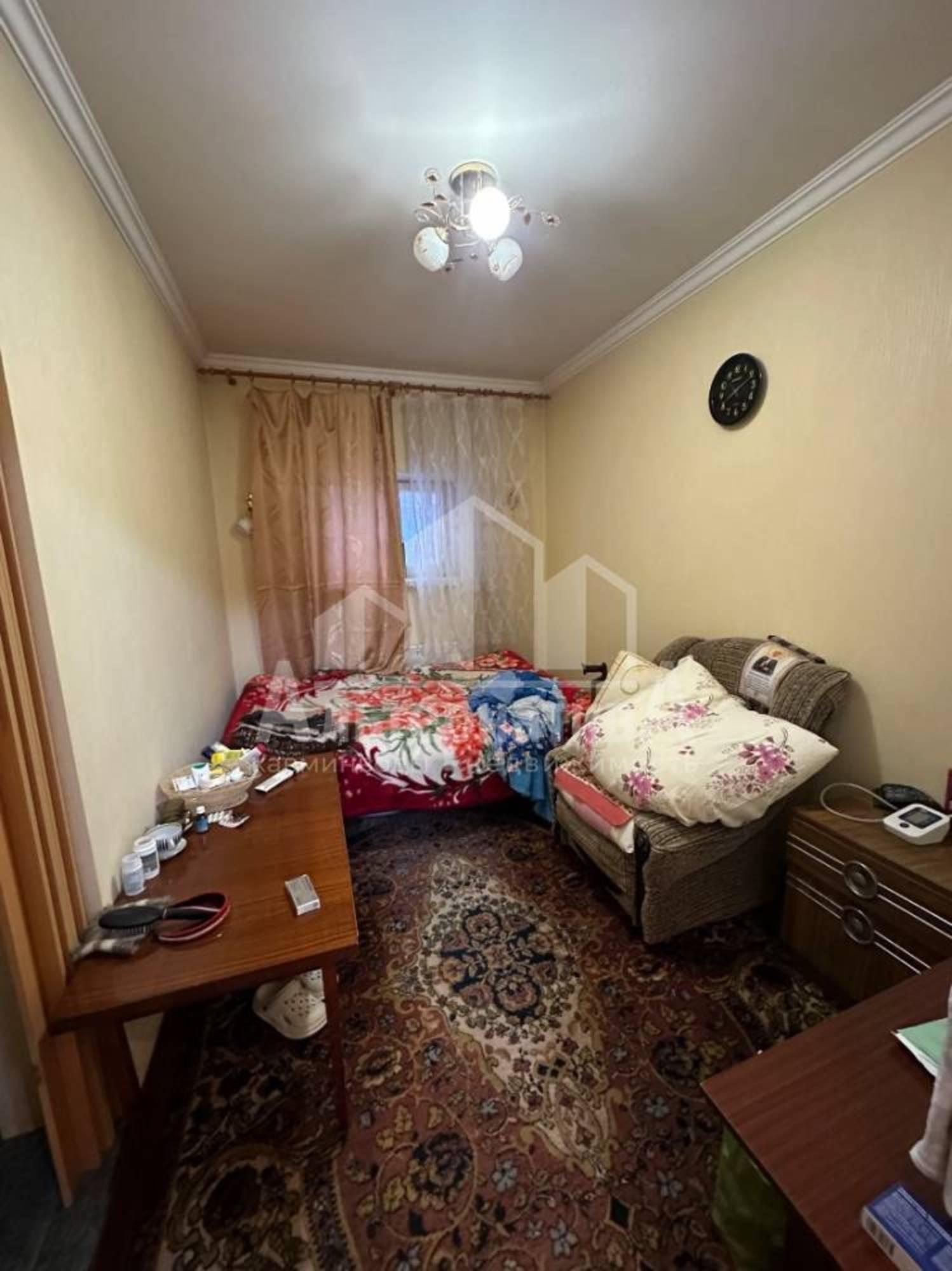 Купить дачу, дом, коттедж за 8 000 000 рублей на Первомайская ул.