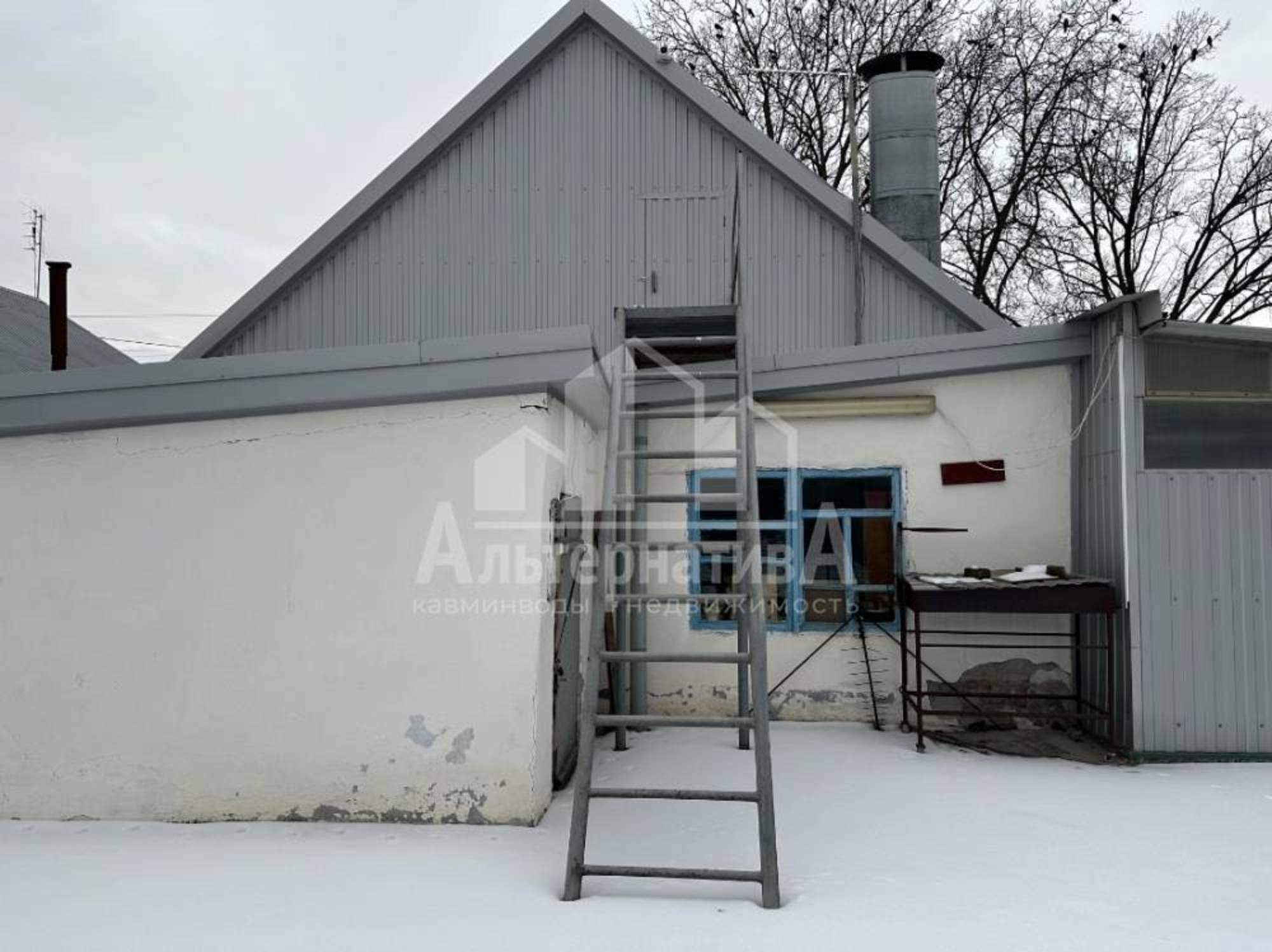 Купить дачу, дом, коттедж за 8 000 000 рублей на Первомайская ул.