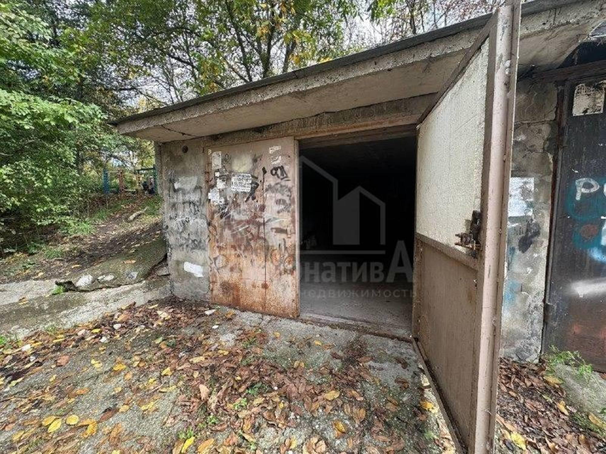 Купить гараж, место в паркинге за 850 000 рублей на Панагюриште ул.