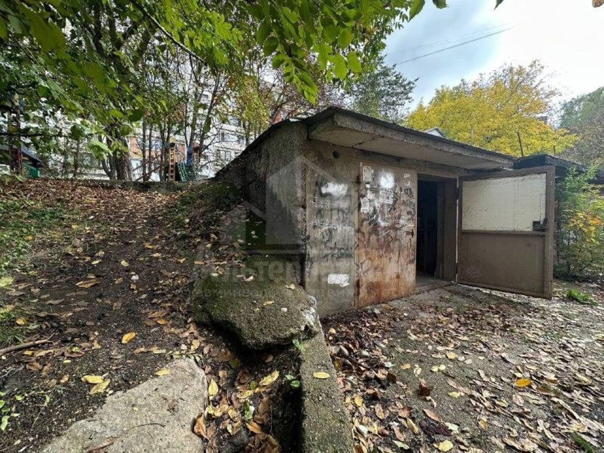 Купить гараж, место в паркинге за 850 000 рублей на Панагюриште ул.