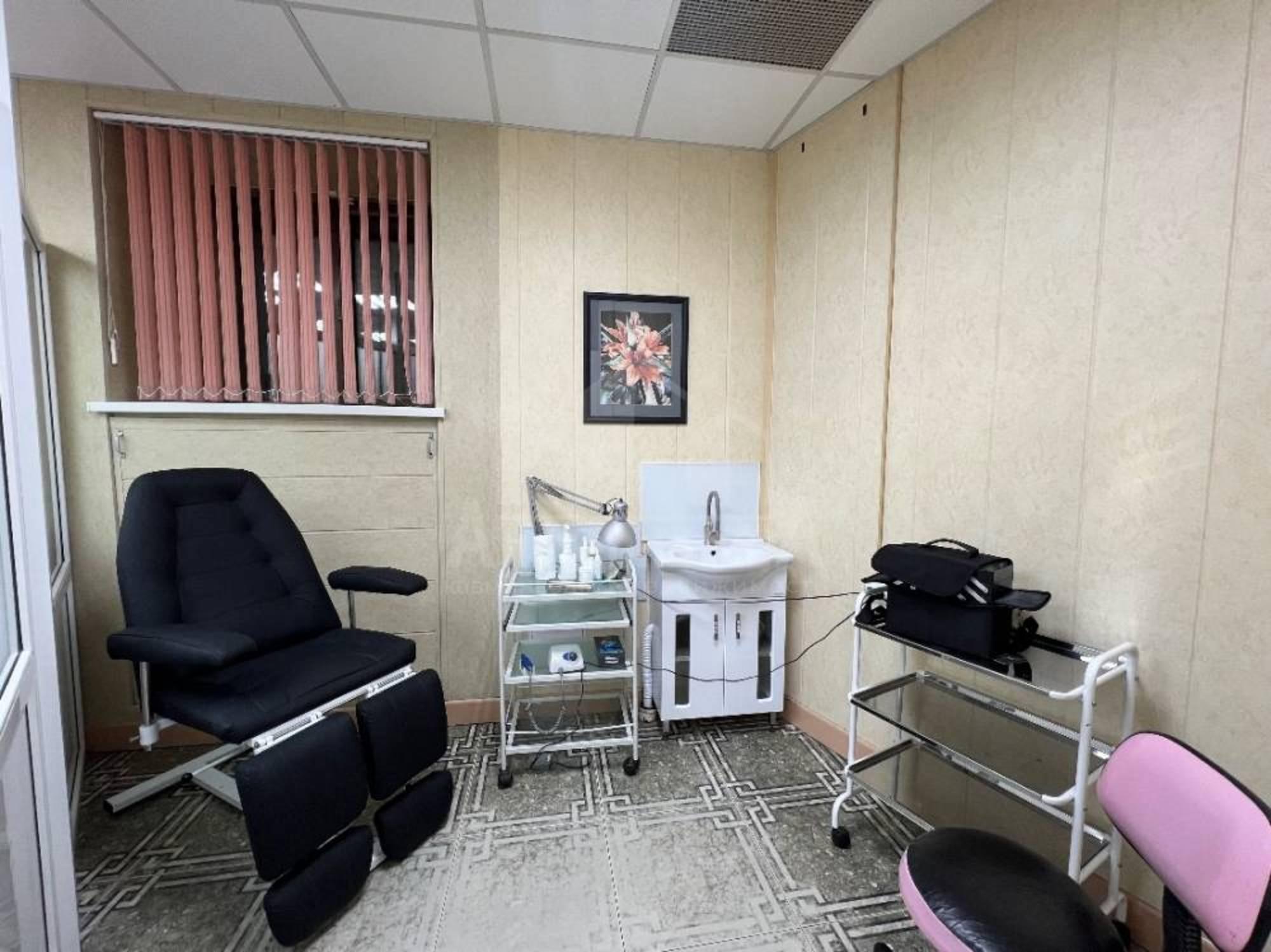 Купить помещение свободного назначения за 22 000 000 рублей на Красноармейская ул.