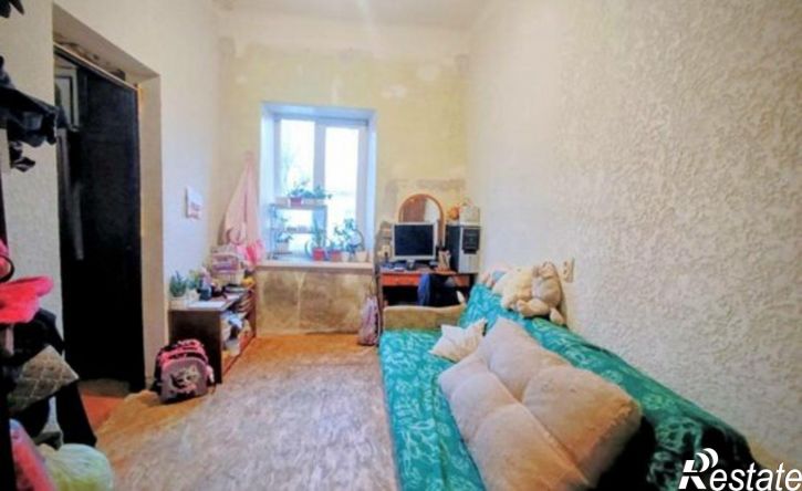 3-комн квартира улица Нины Попцовой, 21,  д. 21