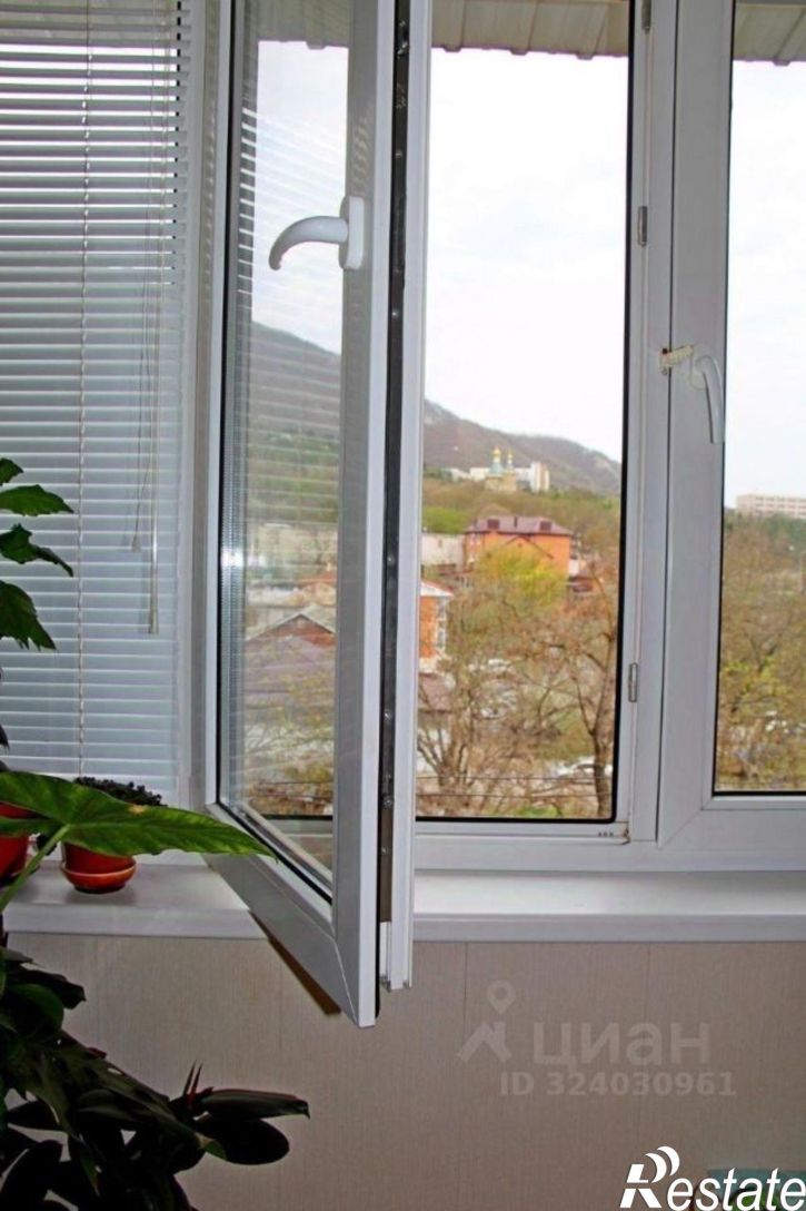 2-комн квартира улица Пирогова, 12,  д. 12