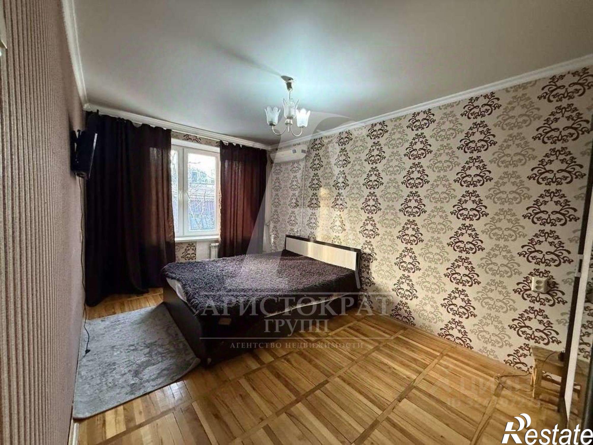 Сдать квартиру за 35 000 рублей на улица Крайнего, 90