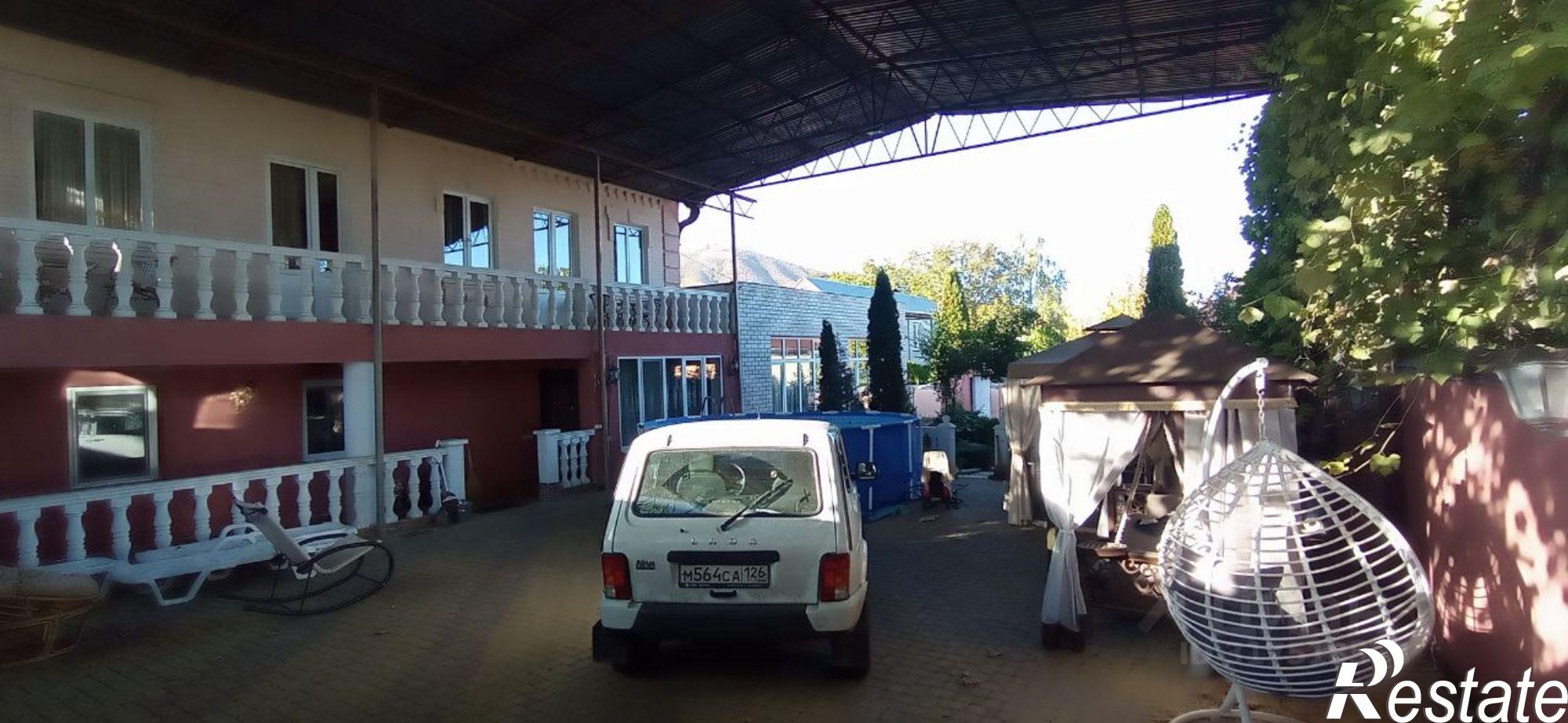 Сдать дачу, дом, коттедж за 120 000 рублей на ул Советская, 95