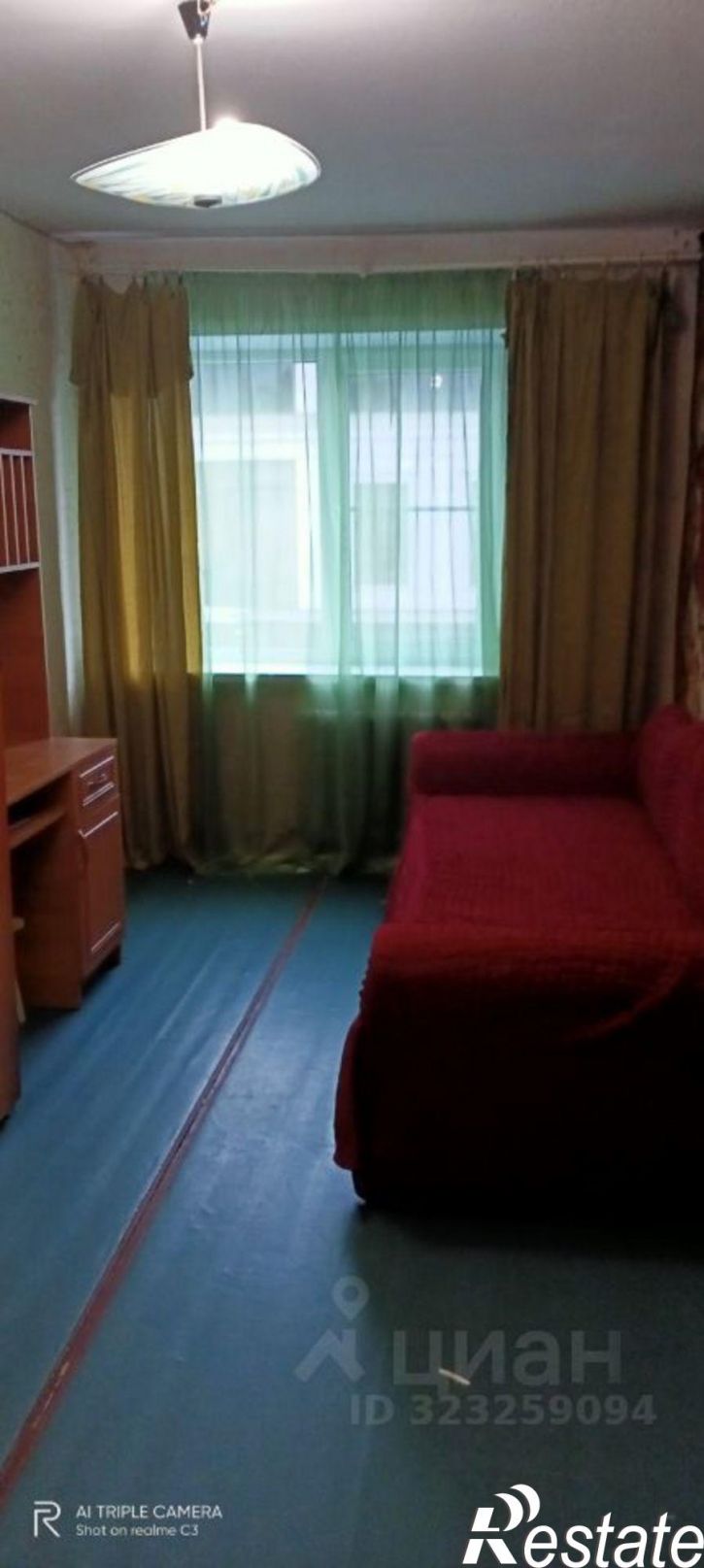 2-комн квартира проспект 40 лет Октября, 40,  д. 40