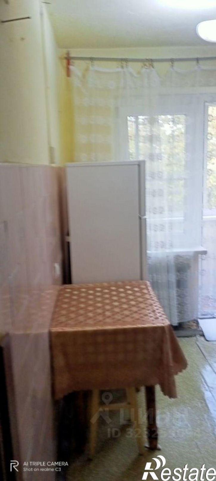 2-комн квартира проспект 40 лет Октября, 40,  д. 40