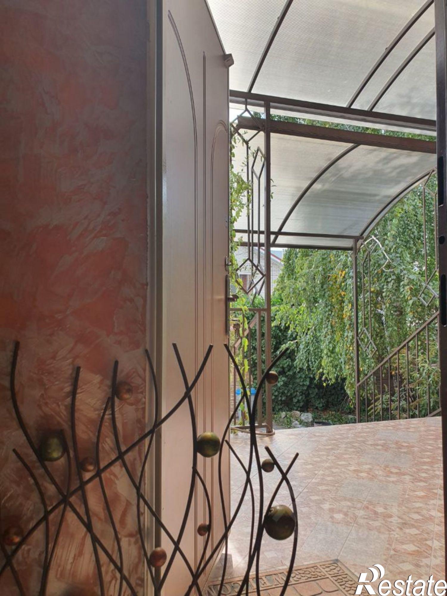 Купить дачу, дом, коттедж за 45 000 000 рублей на ул 2-я Дачная, 31