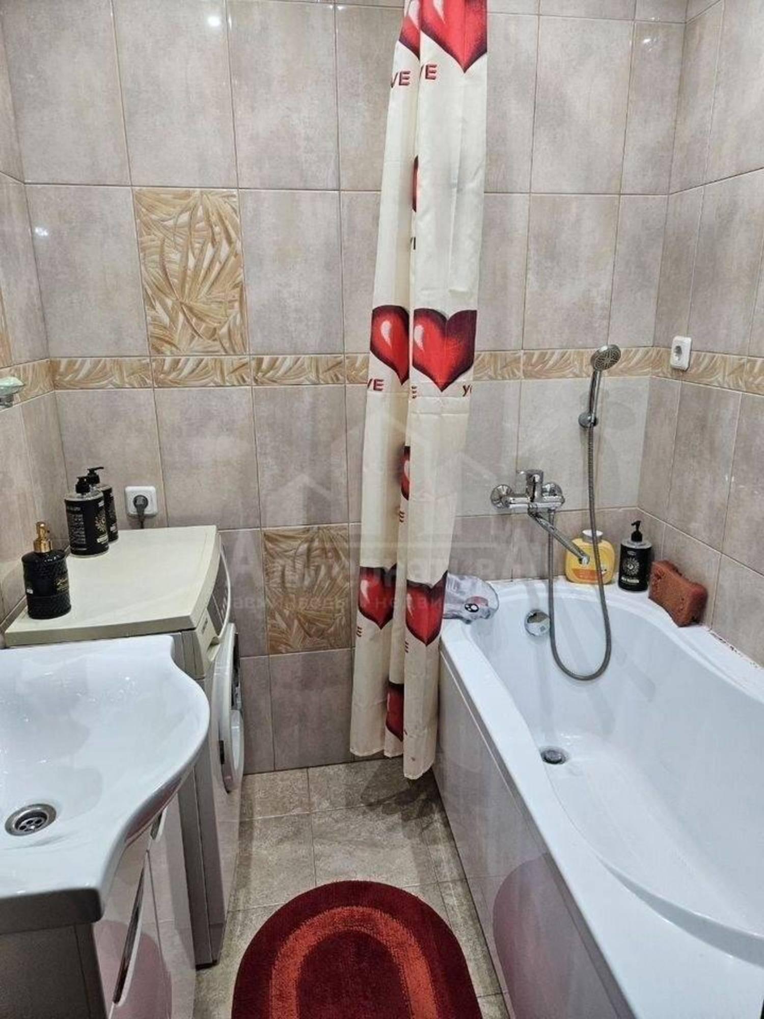 Купить квартиру за 8 000 000 рублей на Пестова ул.