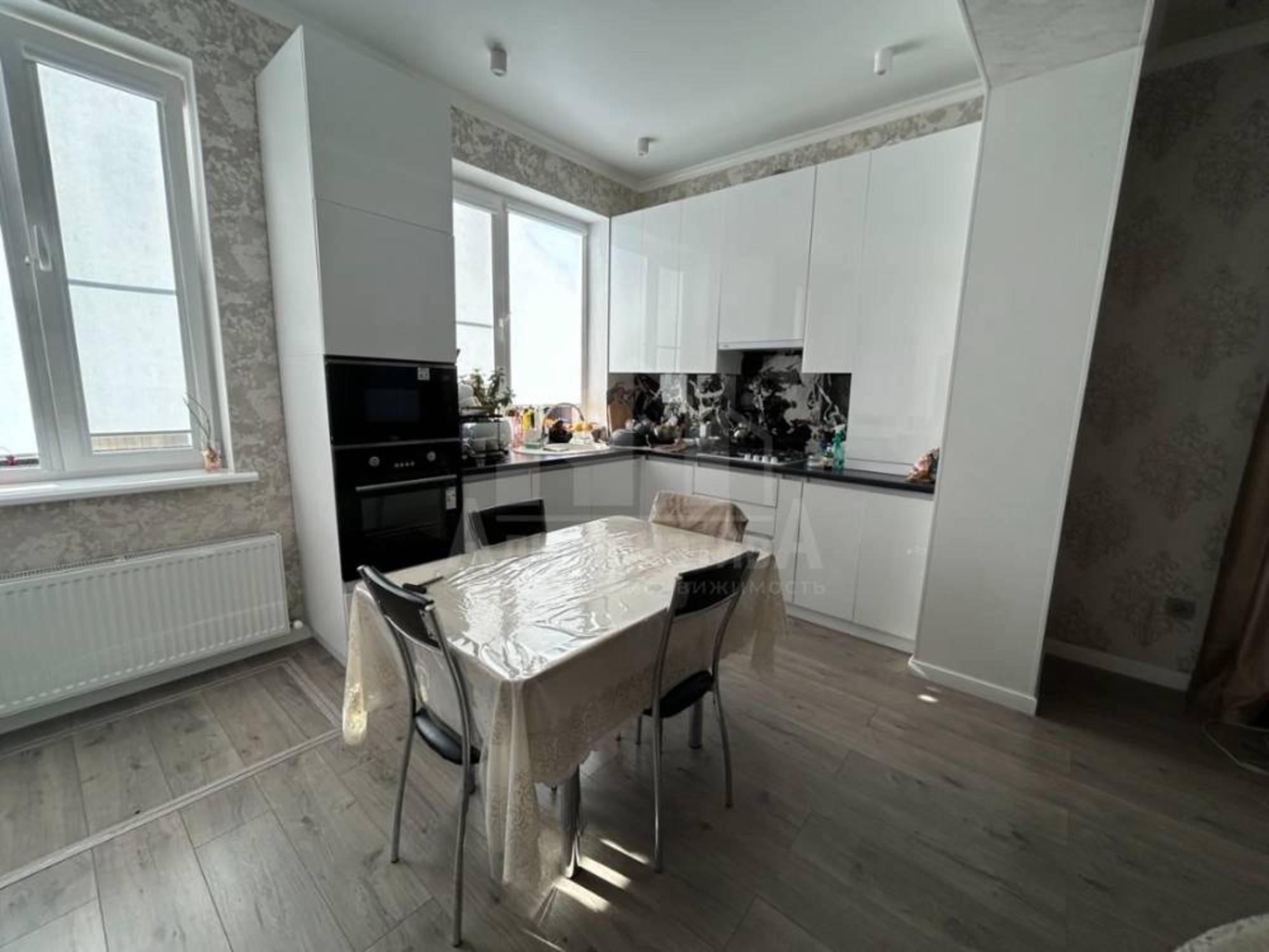 Купить дачу, дом, коттедж за 13 000 000 рублей на Предгорная ул.