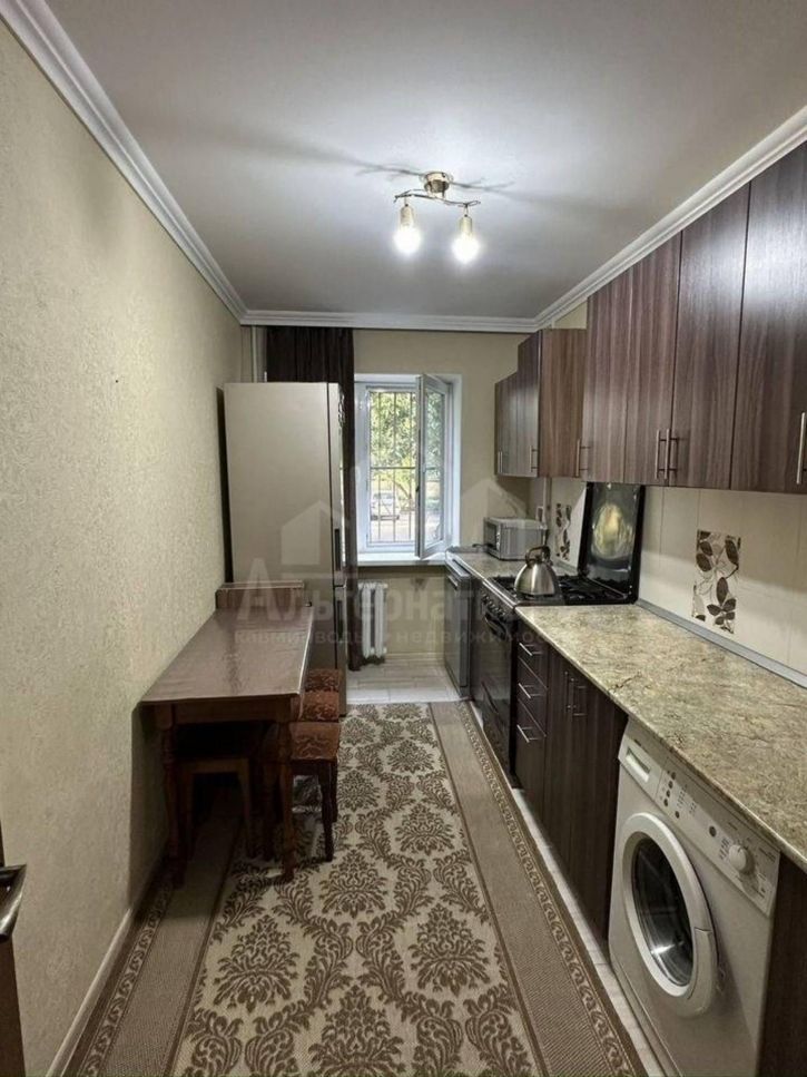 2-комн квартира Тольятти ул.