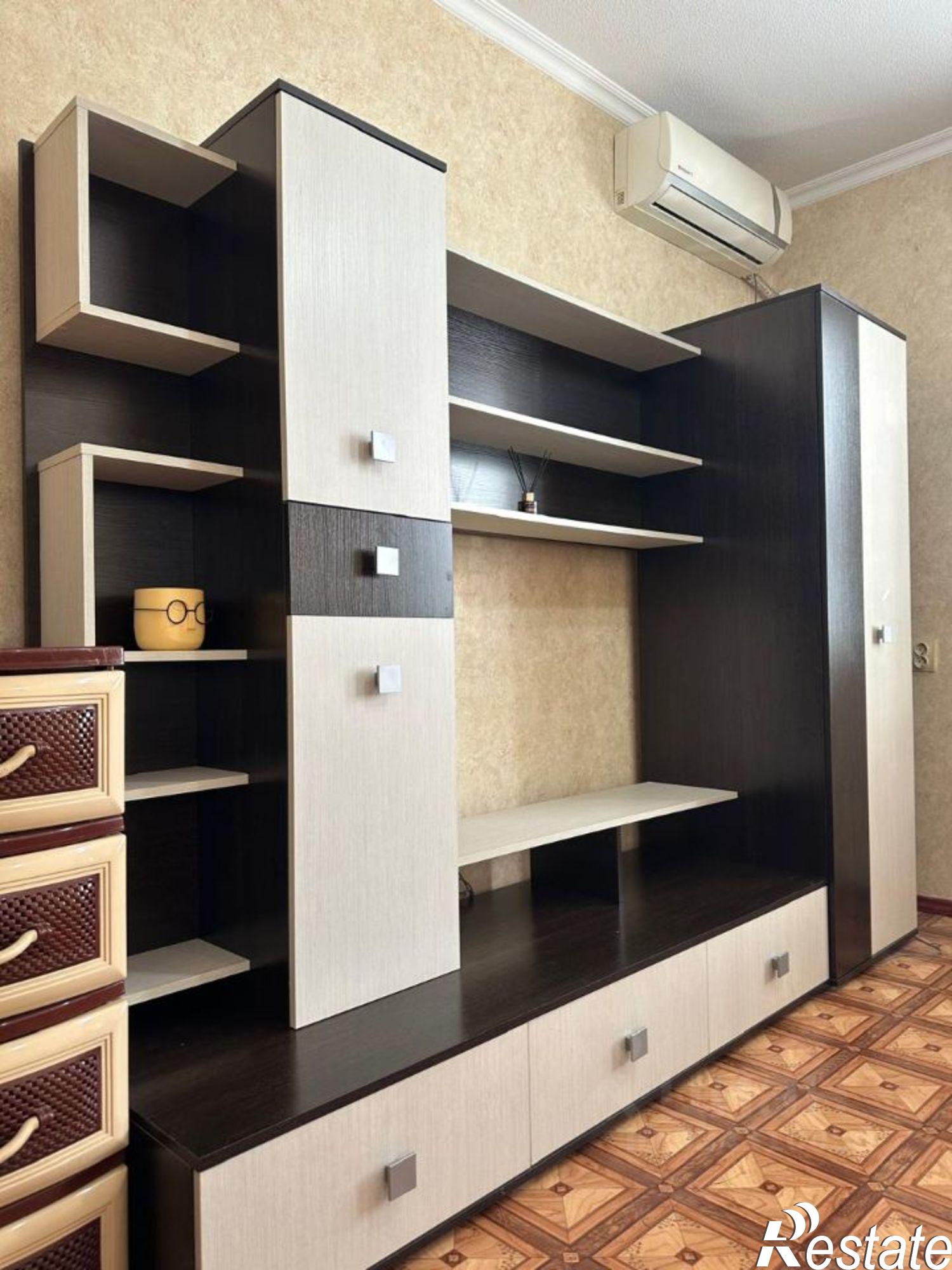 Сдать квартиру за 24 000 рублей на проспект Калинина, 32