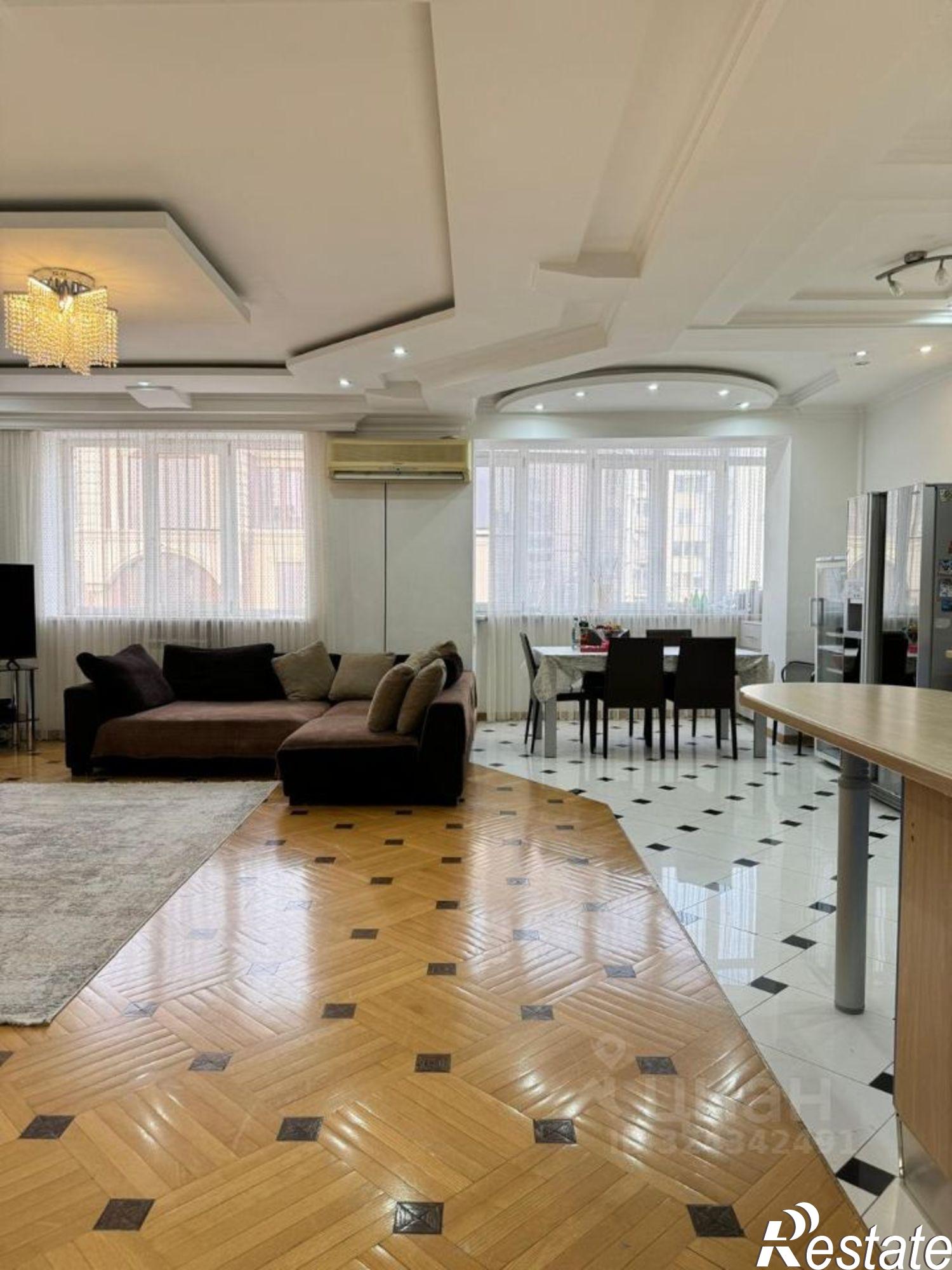 Купить квартиру за 15 000 000 рублей на улица 295-й Стрелковой Дивизии, 18