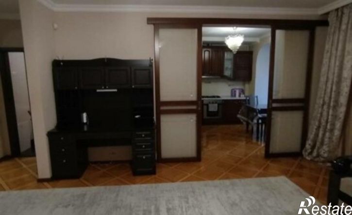 2-комн квартира ул 295 Стрелковой Дивизии, 18,  д. 18