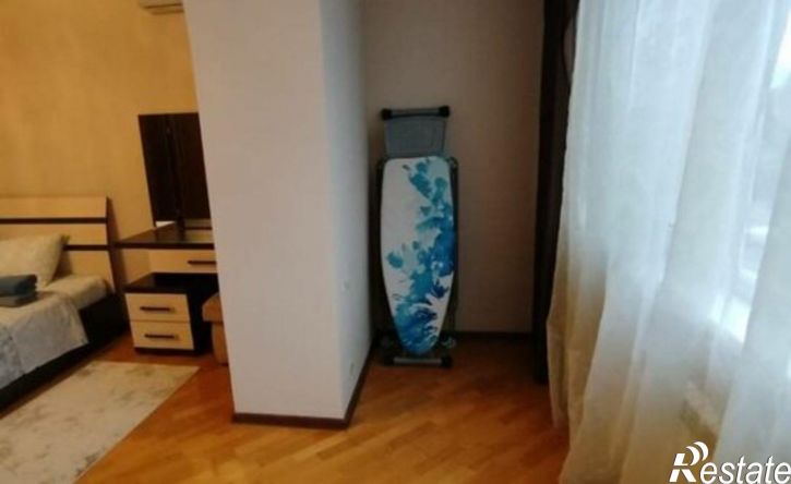 2-комн квартира ул 295 Стрелковой Дивизии, 18,  д. 18