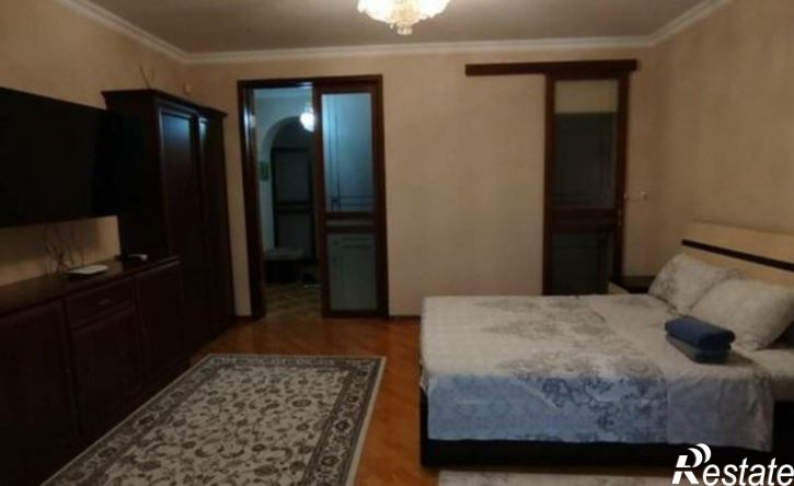 2-комн квартира ул 295 Стрелковой Дивизии, 18,  д. 18