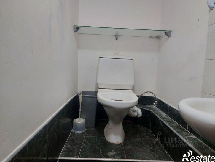 3-комн квартира улица Крайнего, 20,  д. 20