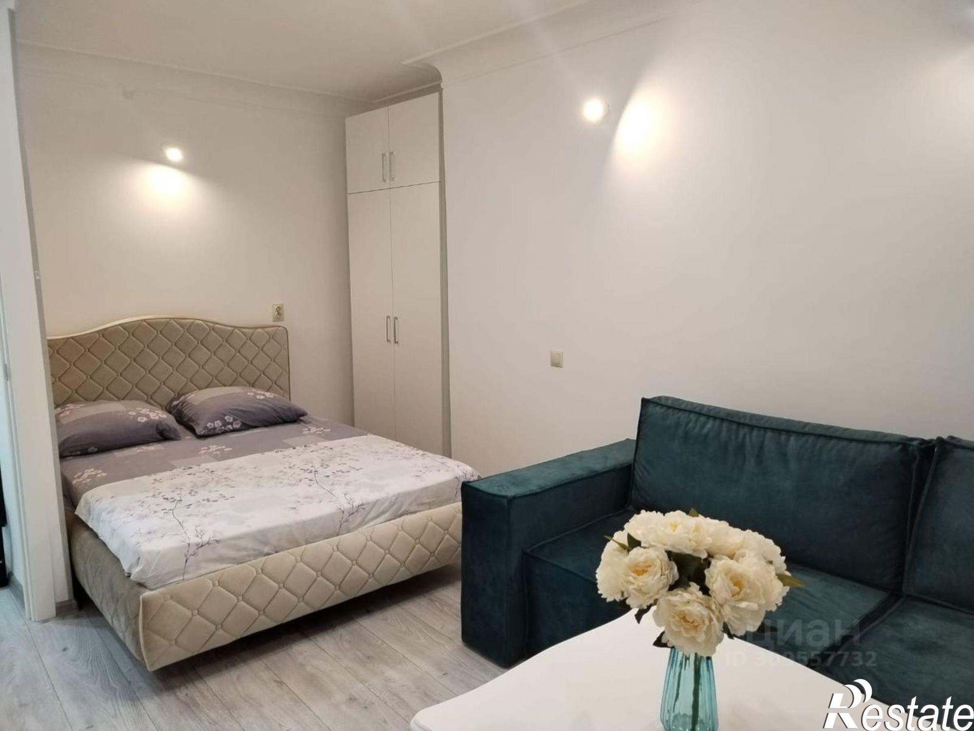 Сдать квартиру за 29 999 рублей на Площадь Ленина, 8