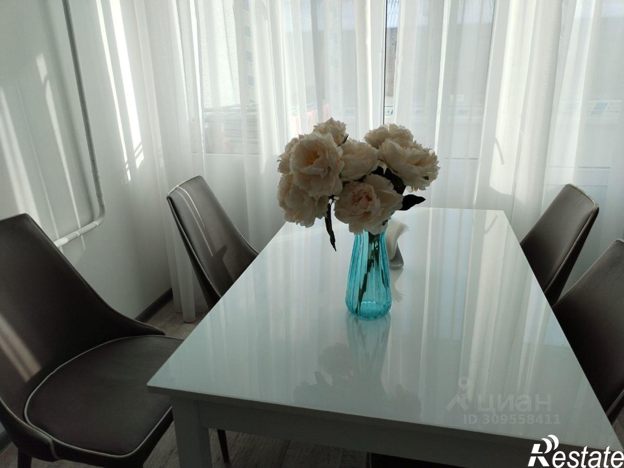 Сдать квартиру за 50 000 рублей на ул Власова, 4