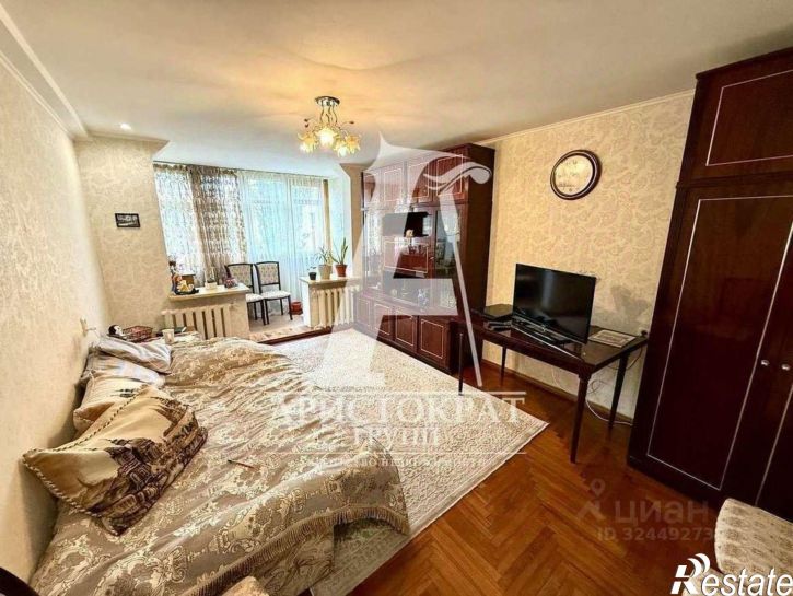 2-комн квартира проспект 40 лет Октября, 12,  д. 12