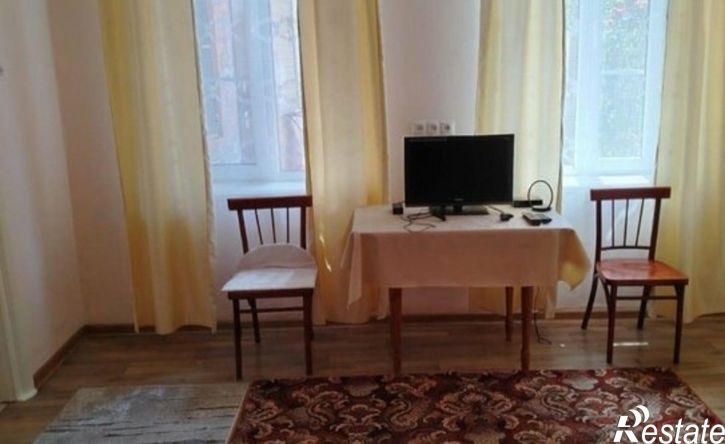 2-комн квартира ул Крайнего, 81,  д. 81