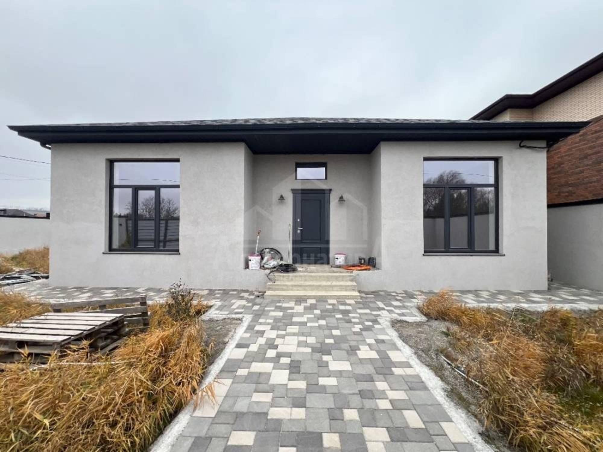 Купить дачу, дом, коттедж за 18 300 000 рублей на 70 лет Победы ул.