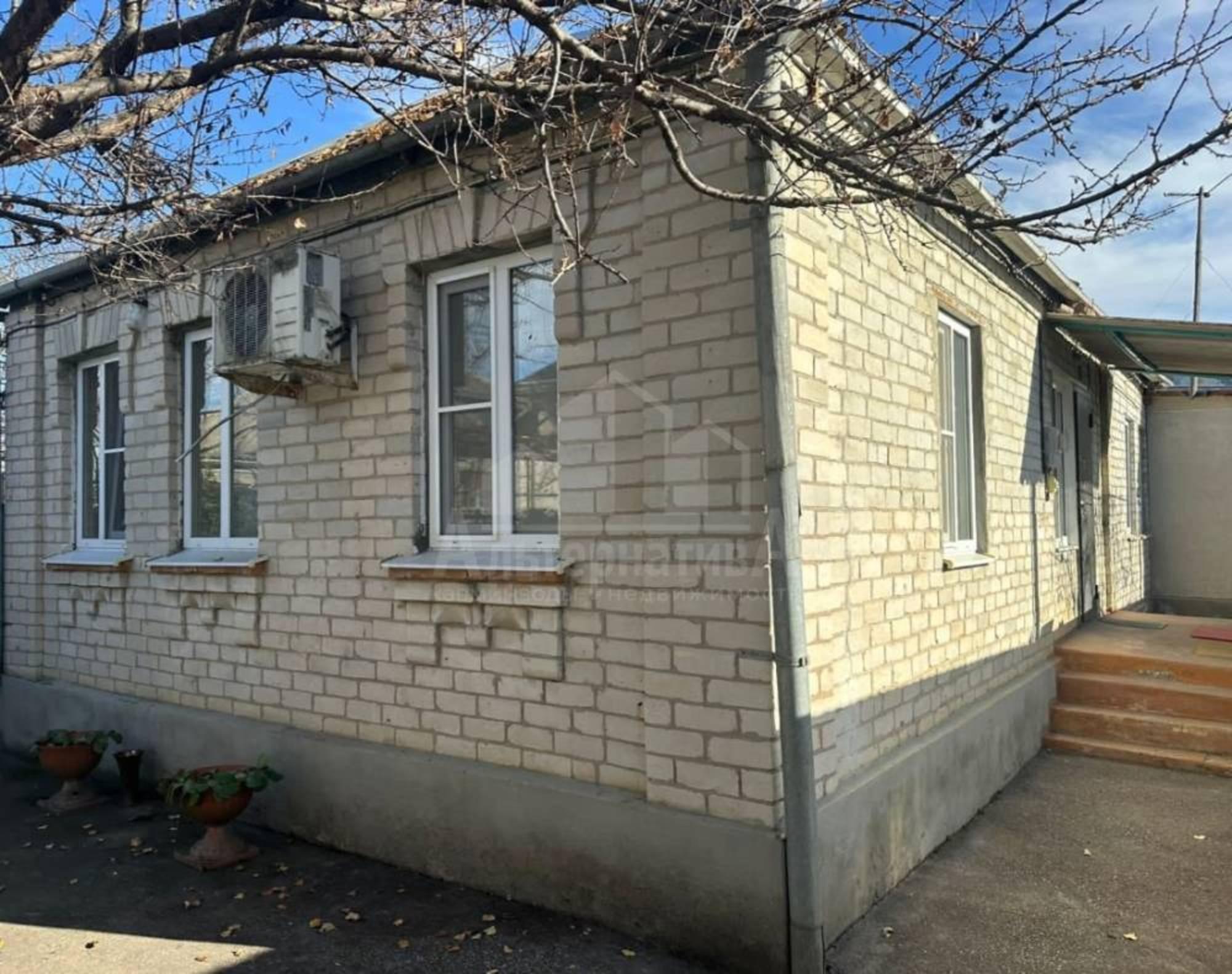 Купить дачу, дом, коттедж за 8 500 000 рублей на 3-я линия ул.