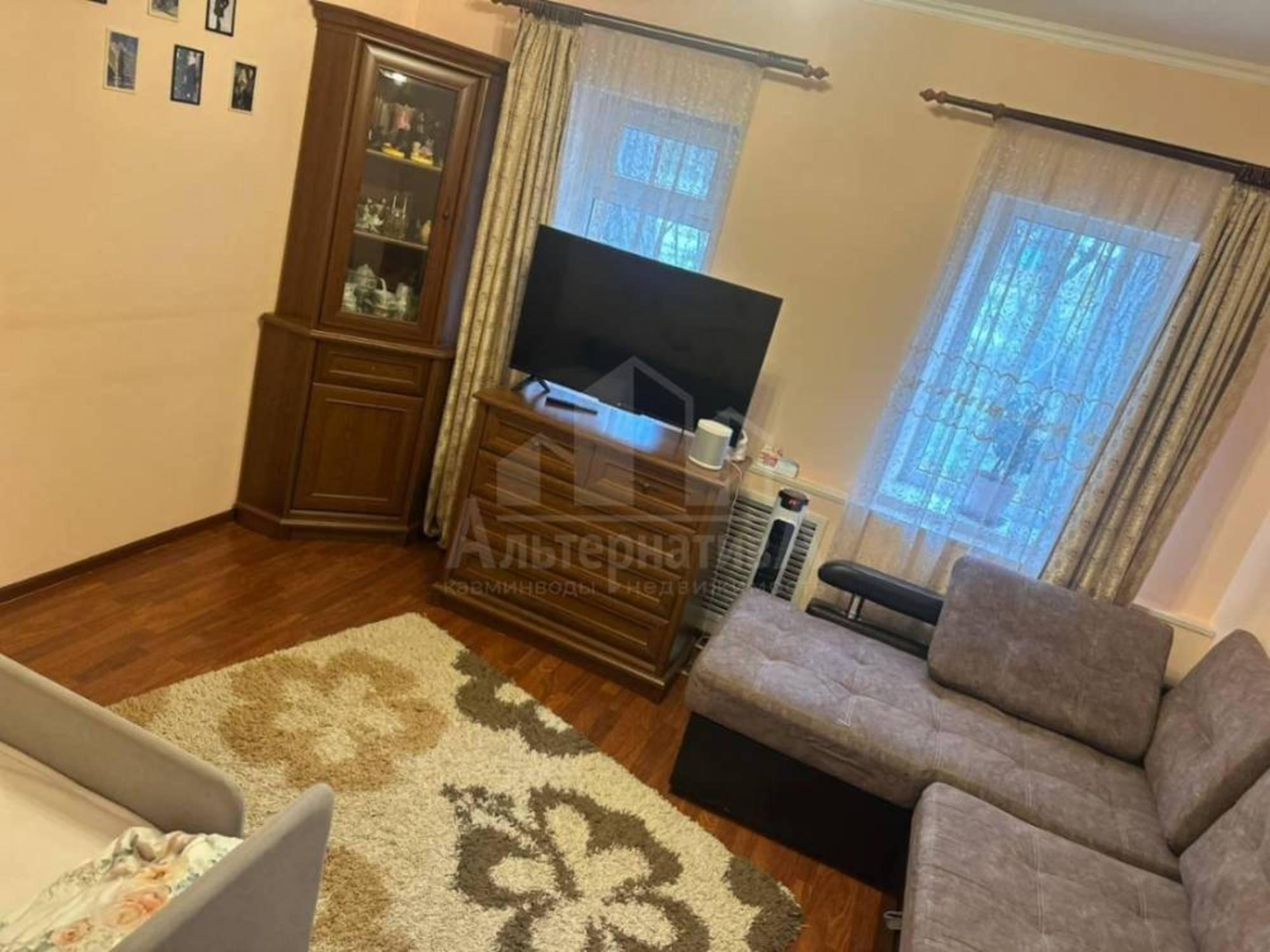 Купить дачу, дом, коттедж за 11 000 000 рублей на Ермолова ул.