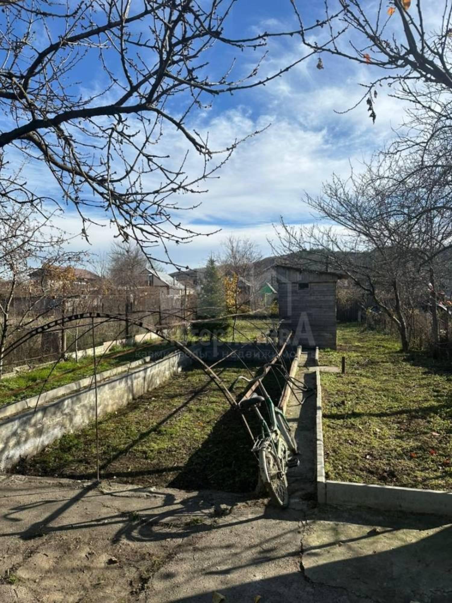 Купить дачу, дом, коттедж за 8 500 000 рублей на 3-я линия ул.