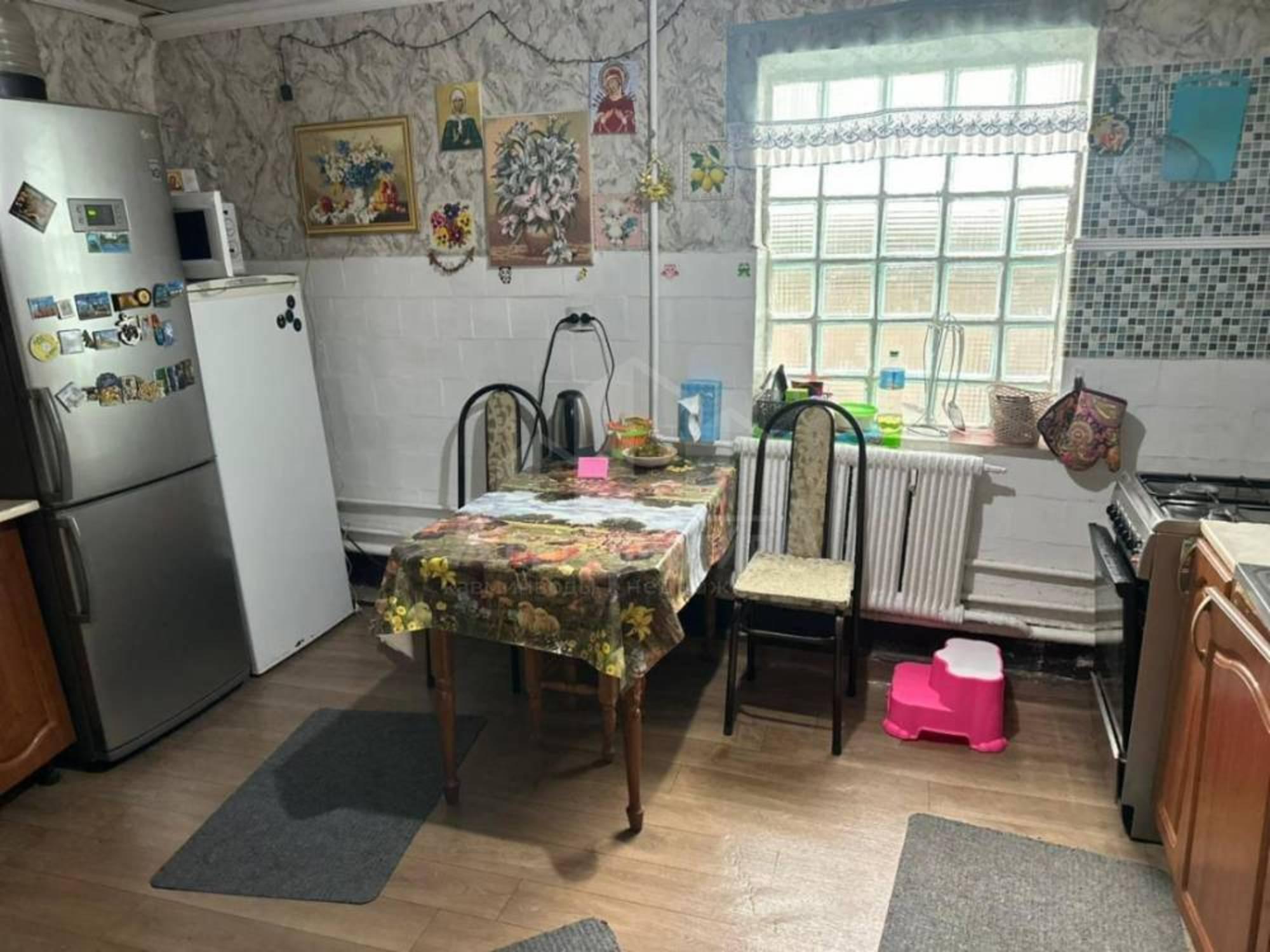 Купить дачу, дом, коттедж за 11 000 000 рублей на Ермолова ул.