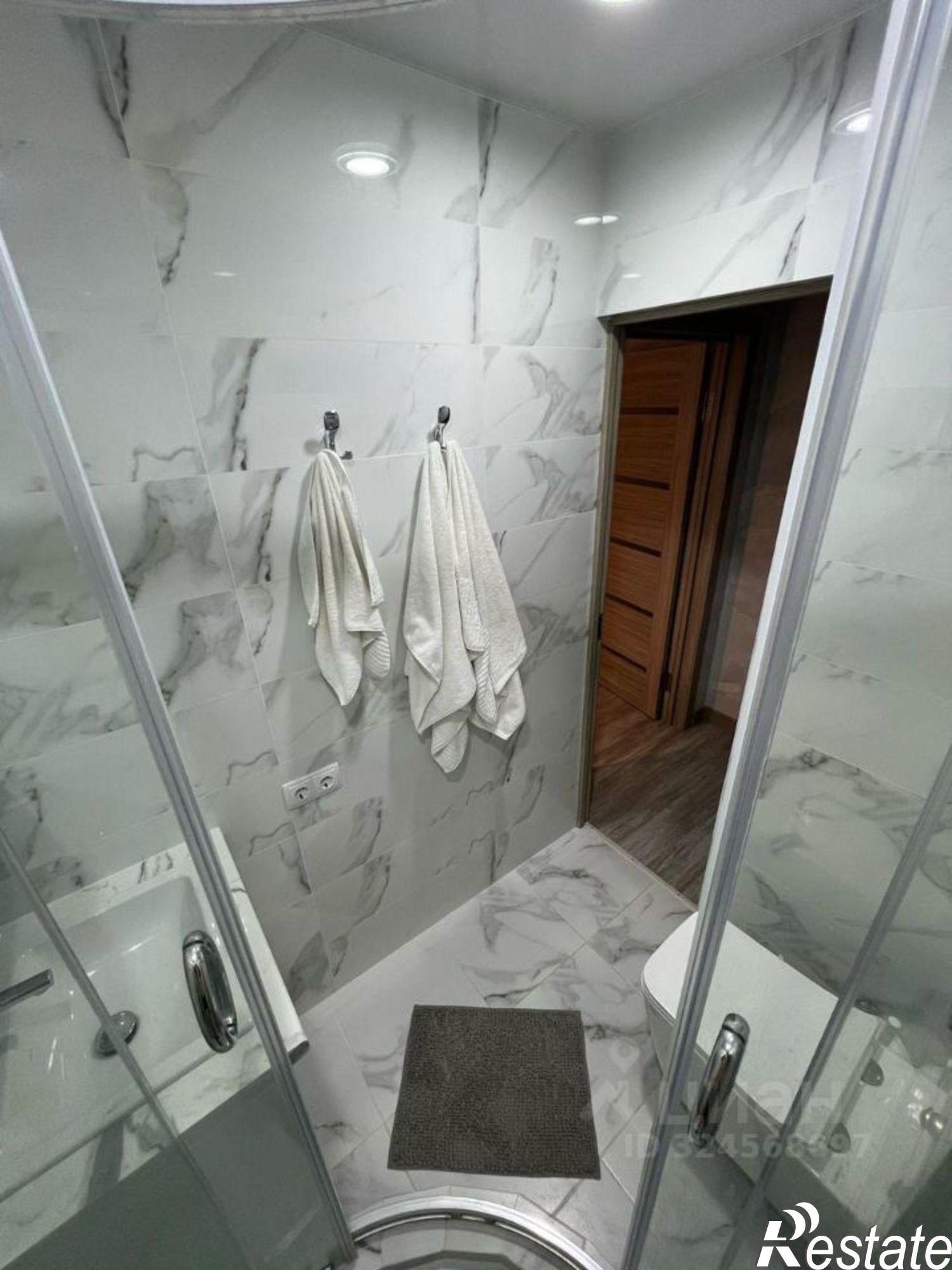 Купить квартиру за 5 800 000 рублей на улица Орджоникидзе, 9