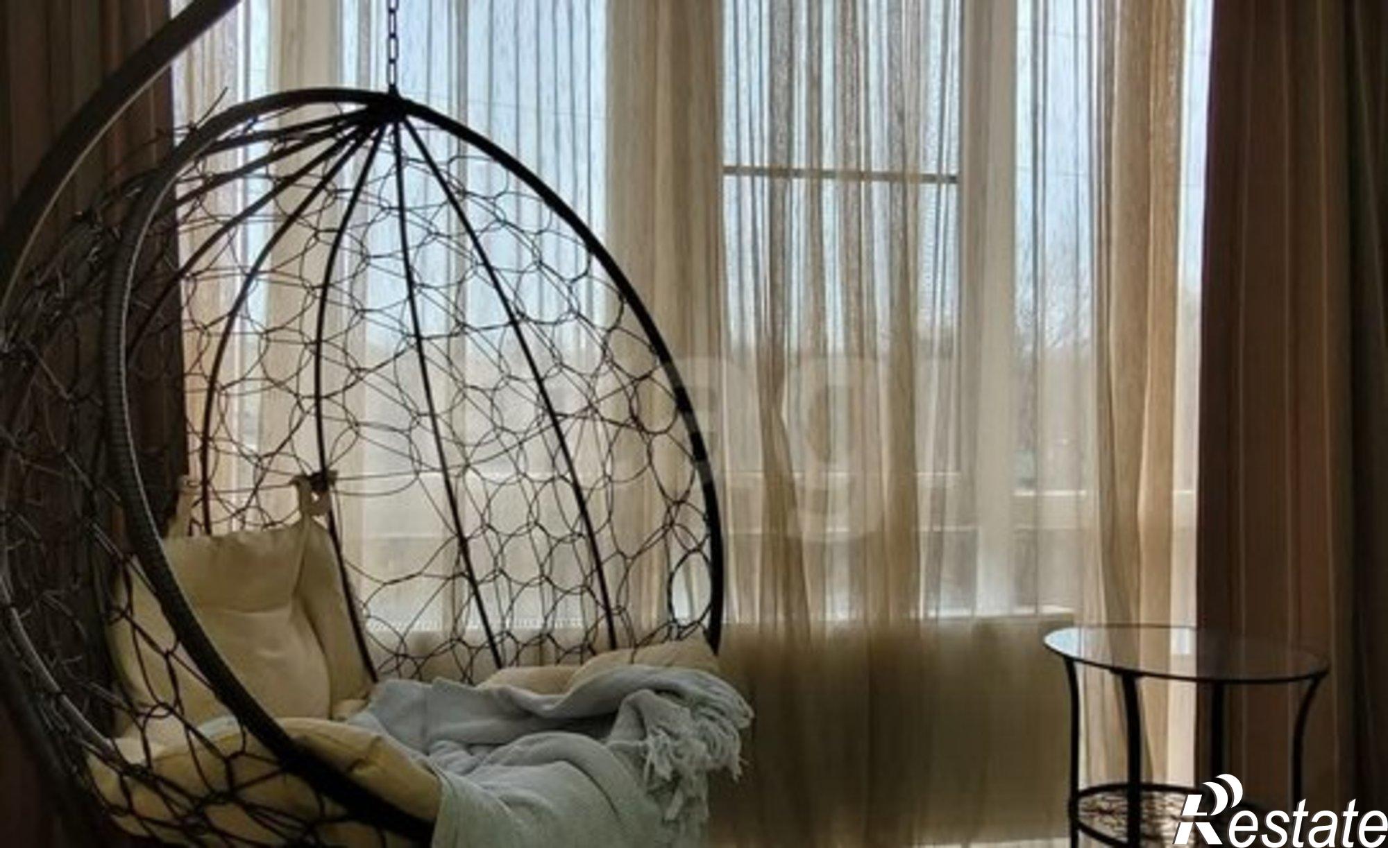 Купить квартиру за 14 500 000 рублей на ул Адмиральского, 1а