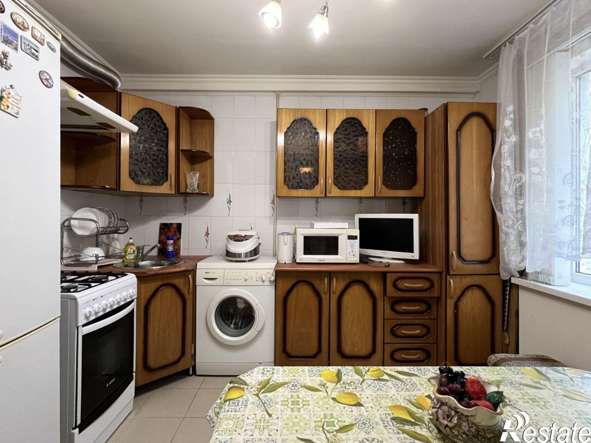 Сдать квартиру за 30 000 рублей на улица Бутырина, 8