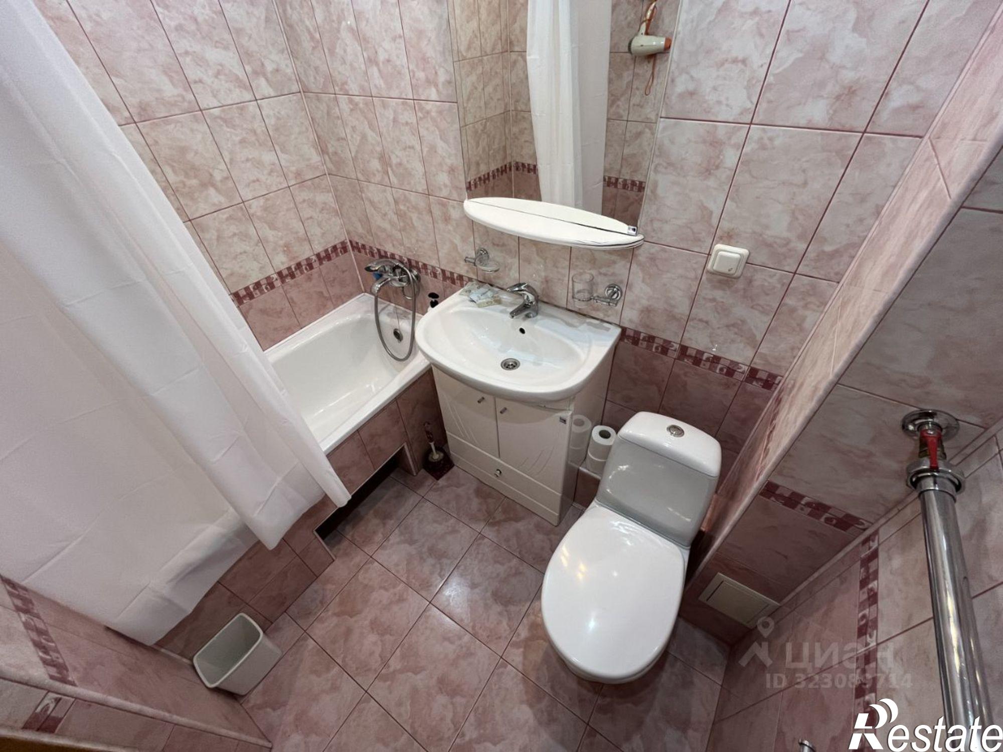 Сдать квартиру за 30 000 рублей на улица Бутырина, 8