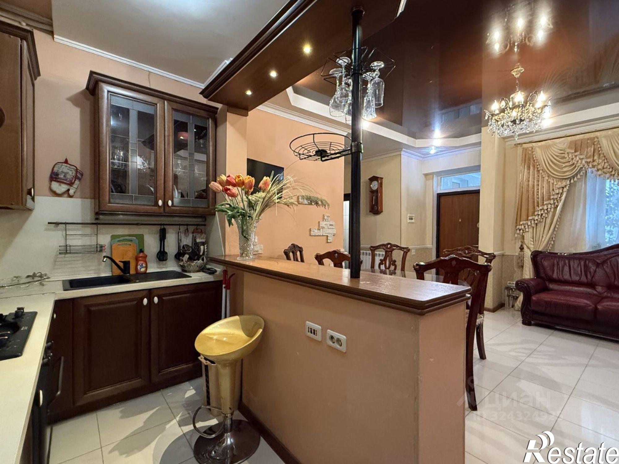 Сдать квартиру за 50 000 рублей на улица Власова, 40