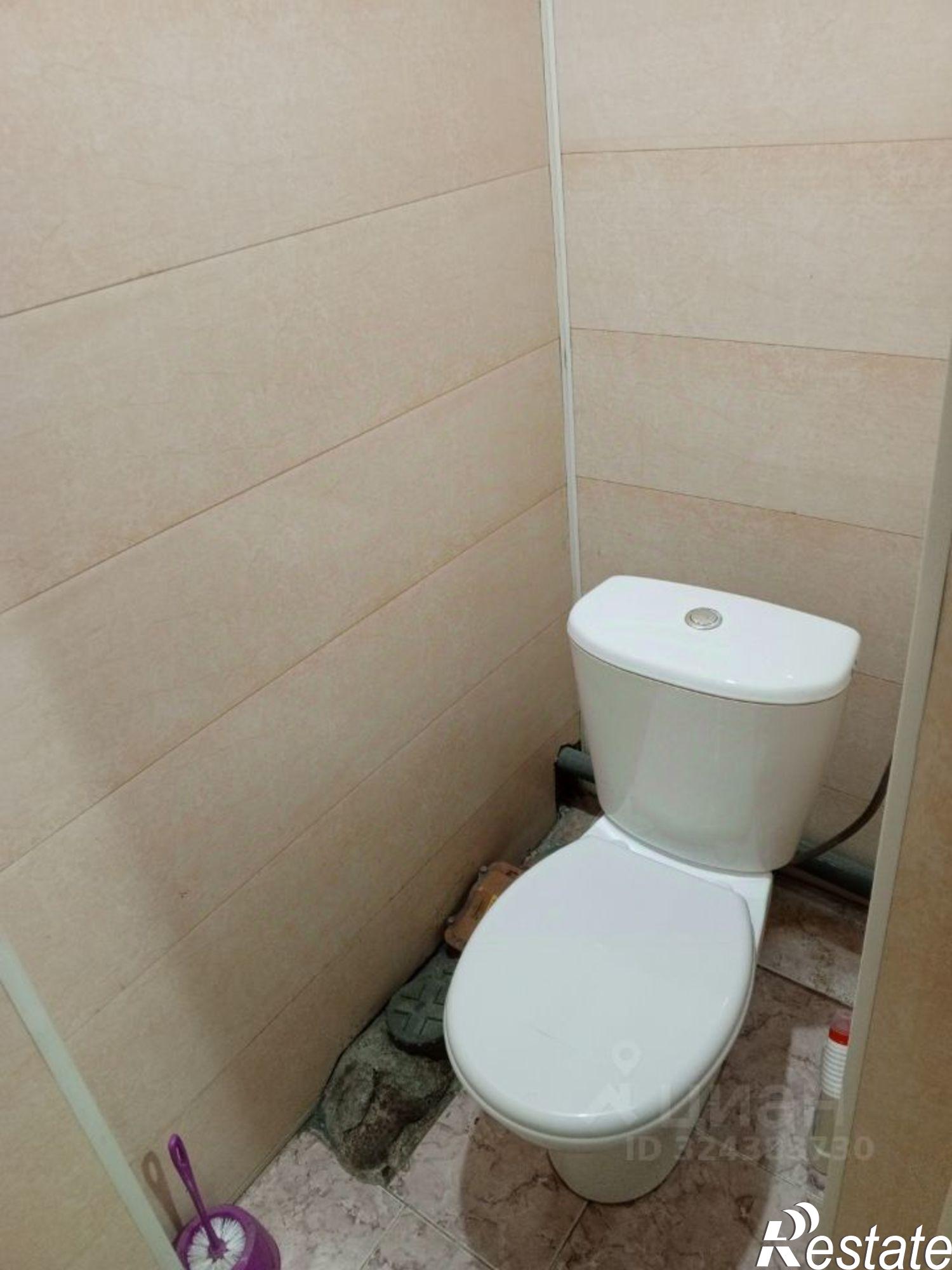 Купить торговое помещение за 2 378 770 рублей на проспект Калинина, 20