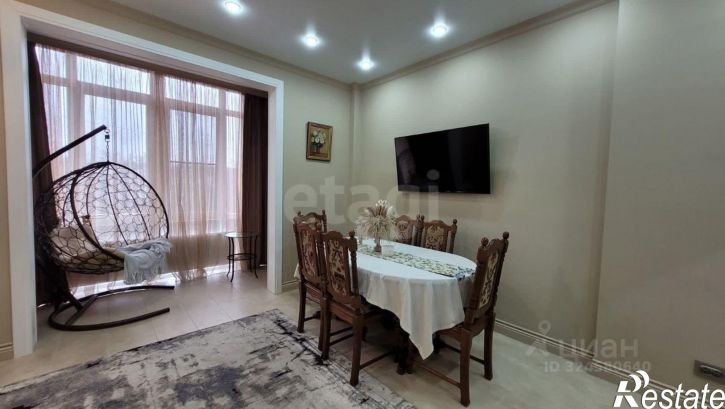 2-комн квартира улица Адмиральского, 2,  д. 2