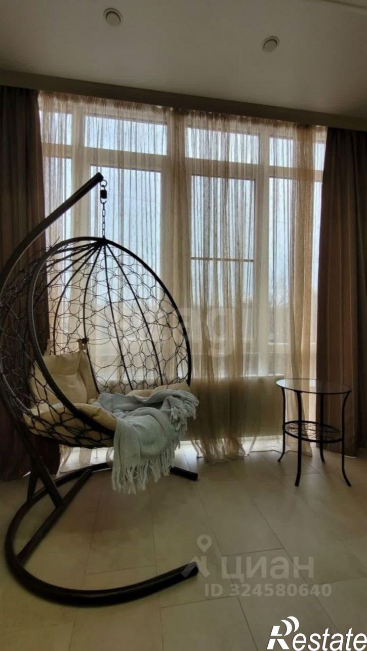 2-комн квартира улица Адмиральского, 2,  д. 2