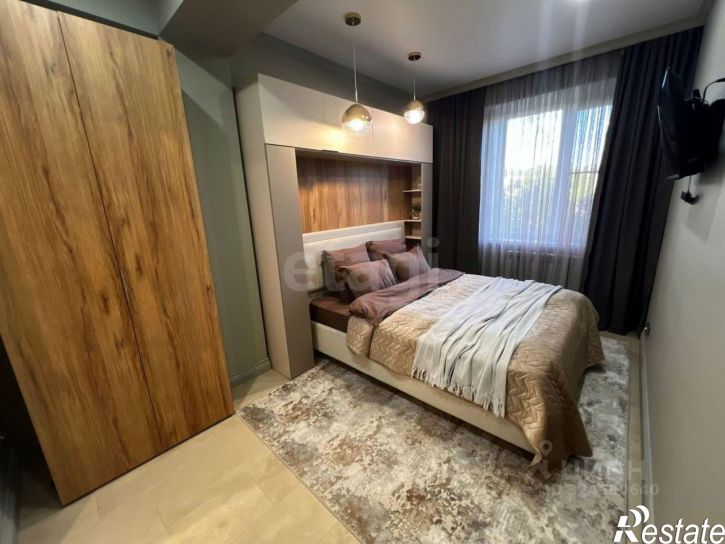 2-комн квартира улица Адмиральского, 2,  д. 2