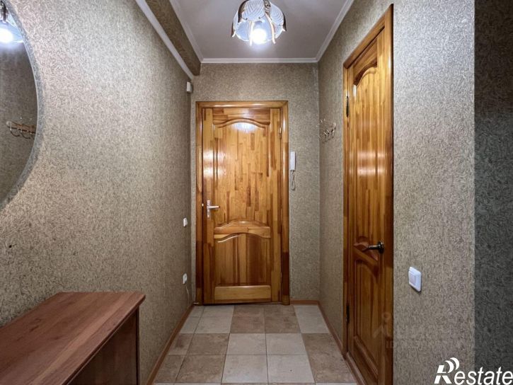 2-комн квартира улица Бутырина, 8,  д. 8