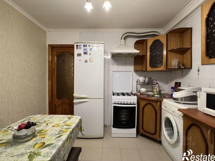 2-комн квартира улица Бутырина, 8,  д. 8