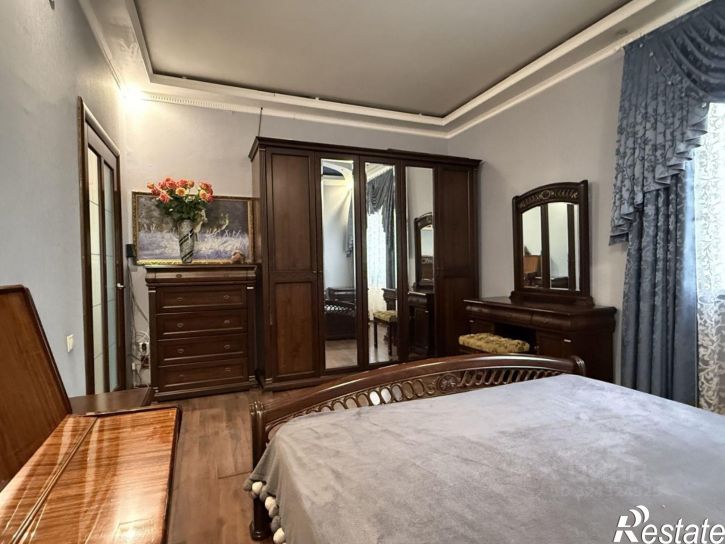 2-комн квартира улица Власова, 40,  д. 40