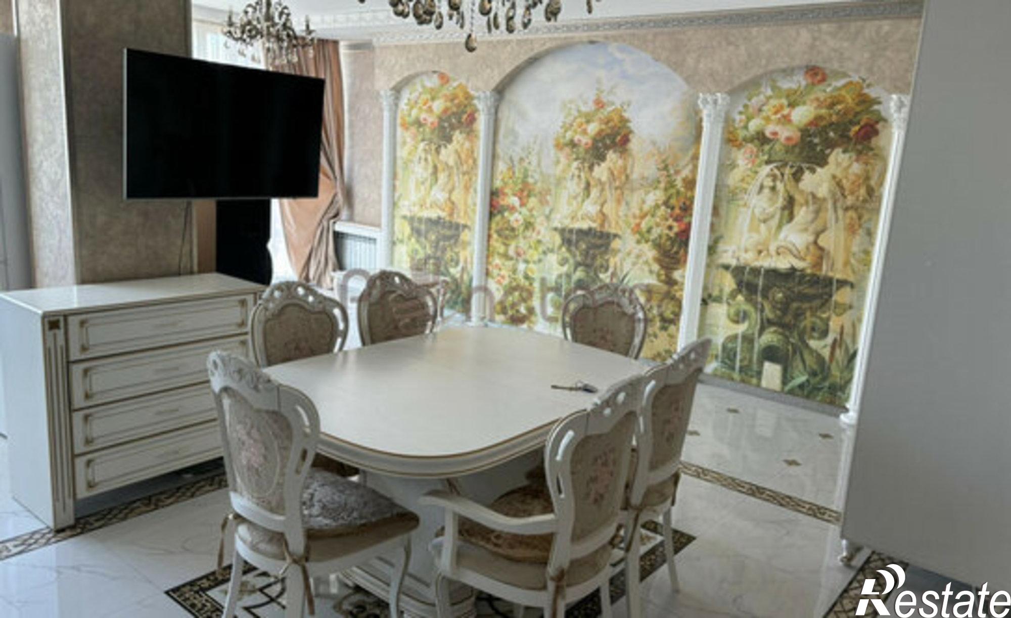 Купить квартиру за 13 800 000 рублей на ул Оранжерейная, 21 2